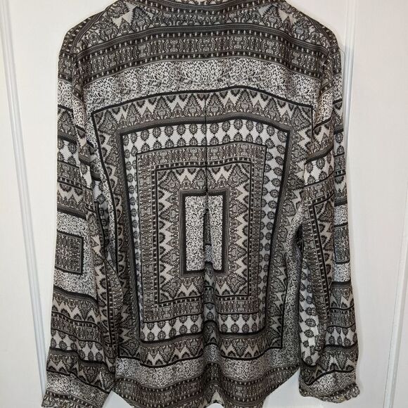 Chico's silky blouse size M - Picture 3 of 3